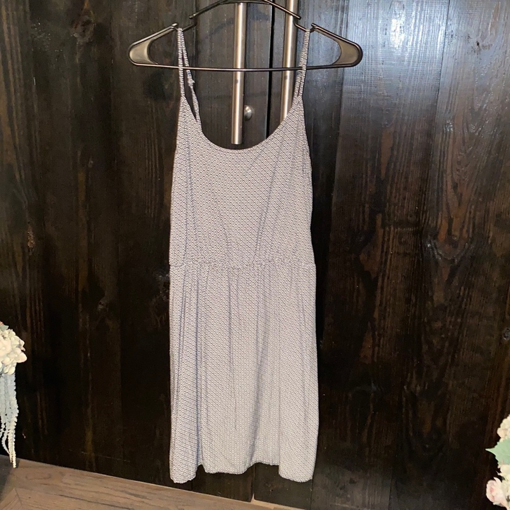 Medium Black and White Pattern Dress, Fits at Knee (I am 5’7”)
